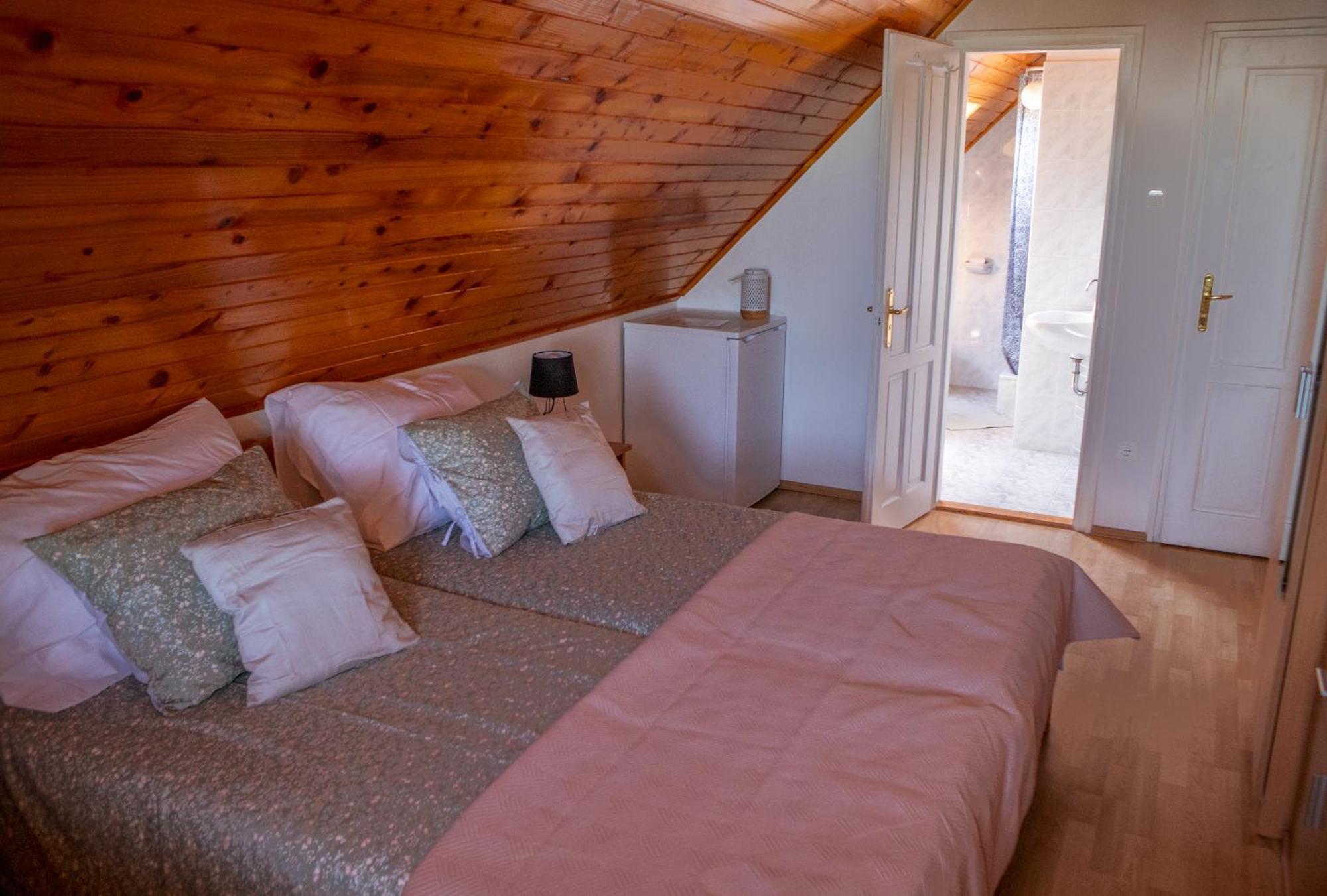 Bella Villa Apartmanhaz Zamardi Bagian luar foto